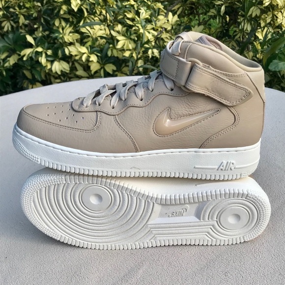 air force 1 mid retro prm